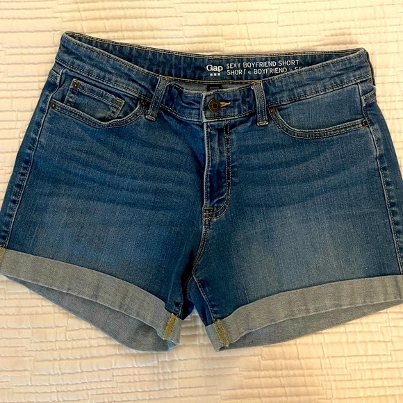 GAP Pants - Gap boyfriend shorts size 6